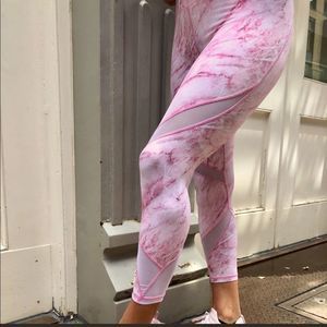 Radiance Sports Bra‎ and matching leggings in Pink Marble